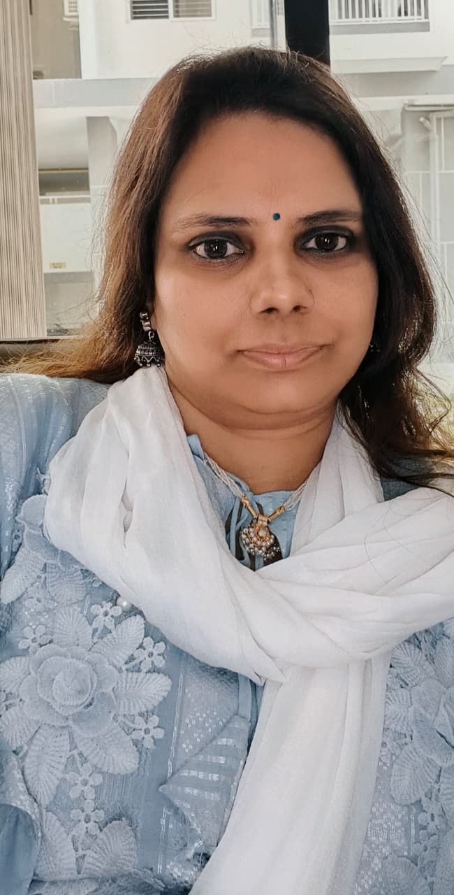 Rhea Nayudu — Startup founder